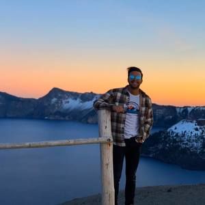 Meet your Posher, Alex